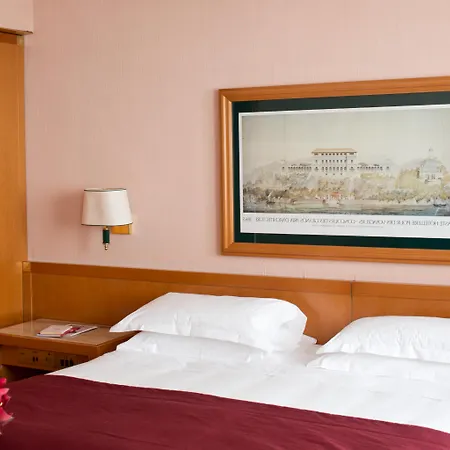 Starhotels President מלון
