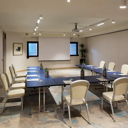 Отель Starhotels President 4*