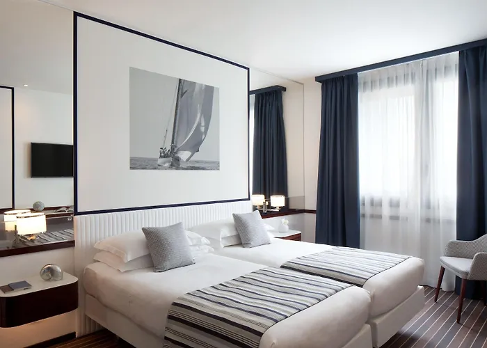 Hotel Starhotels President 4*