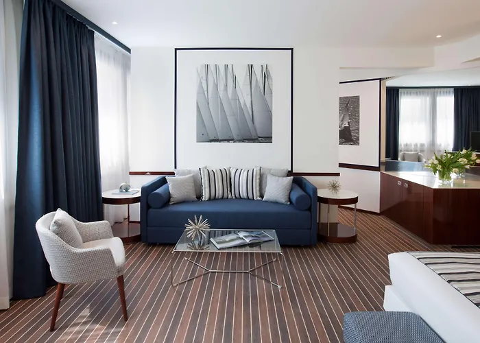 Starhotels President